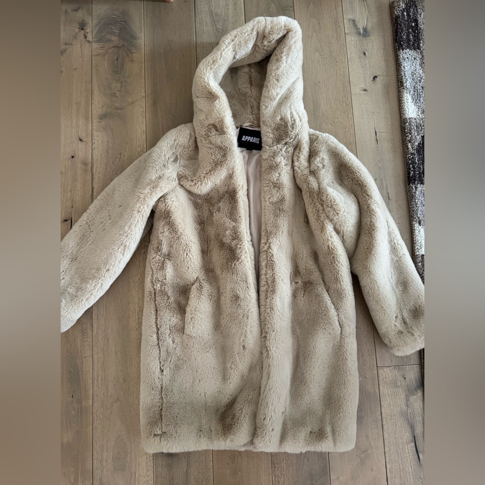 Apparis Women's Plush Hooded Coat - Cream